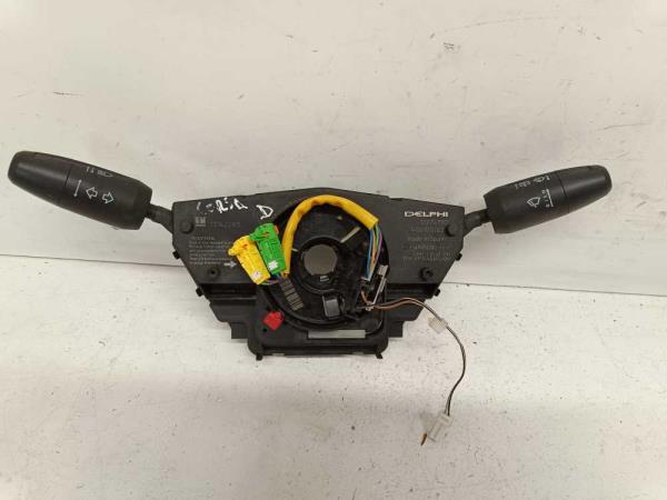 COMMODO OPEL CORSA D - Vue 1